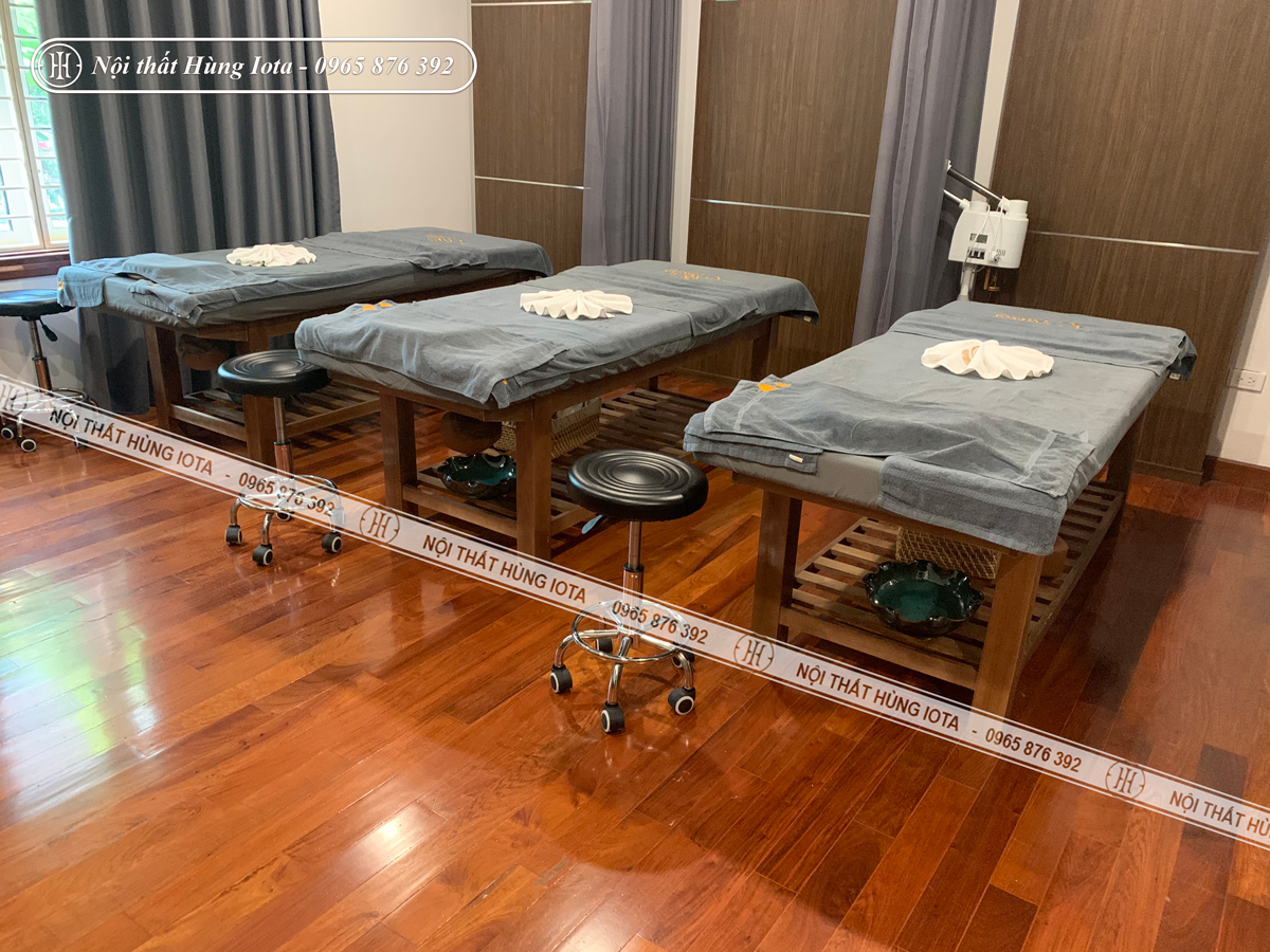 Giường massage body màu hạt dẻ gỗ sồi đẹp sang trọng tại Hà Nội