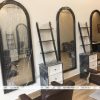 Gương vòm cắt tóc khung đen cho tiệm salon