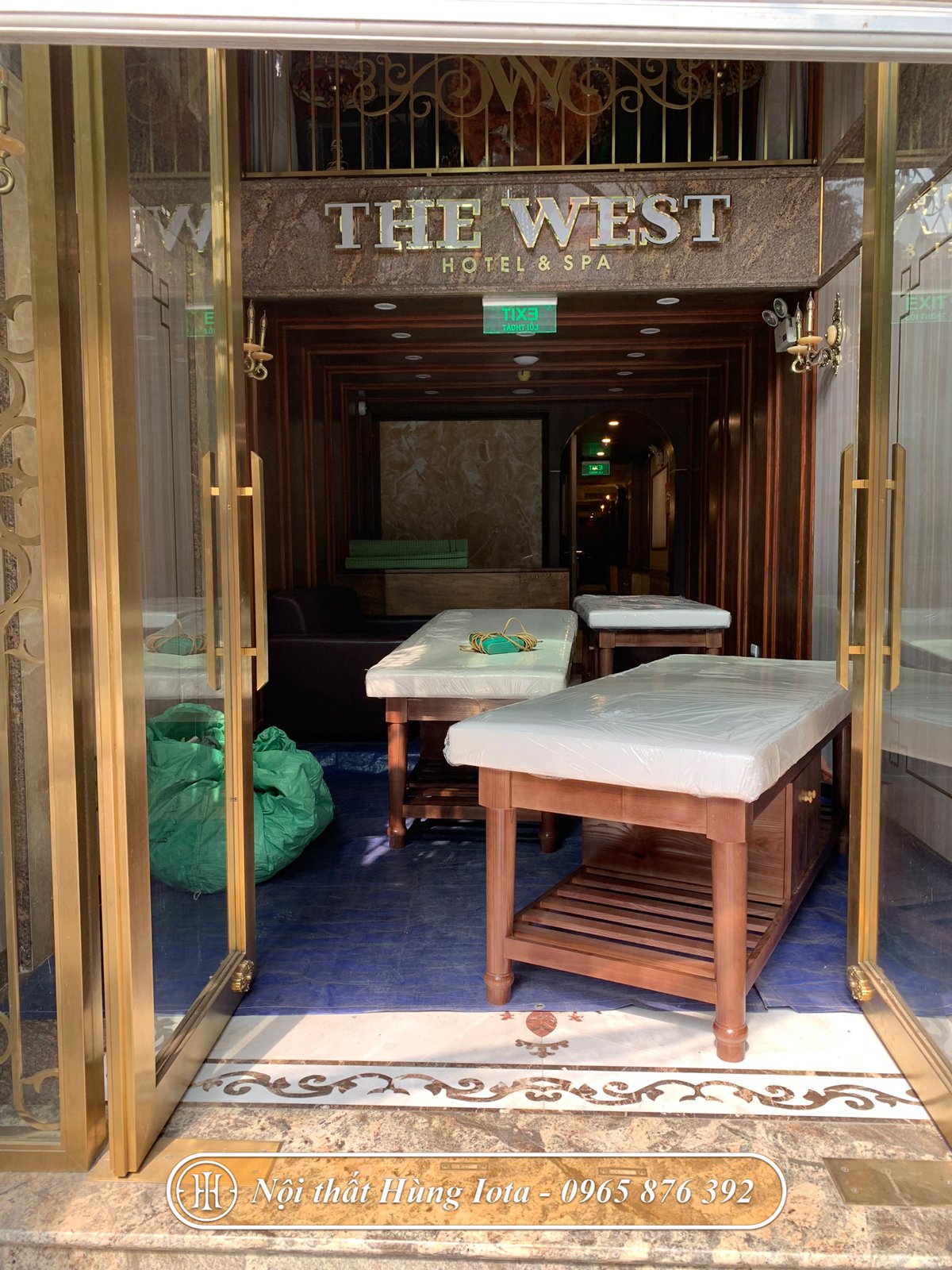 Lắp đặt giường massage spa cho khách sạn The West