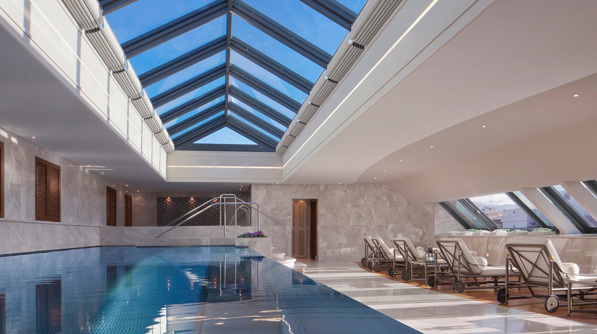 Thiết kế bể bơi trong nhà cho spa phong cách Art Deco