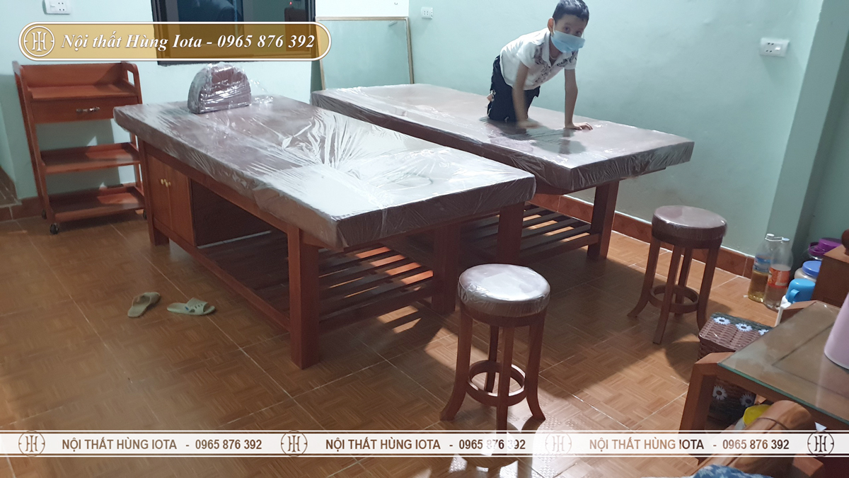 Giường massage phòng khám nâng đầu ở Quảng Ninh
