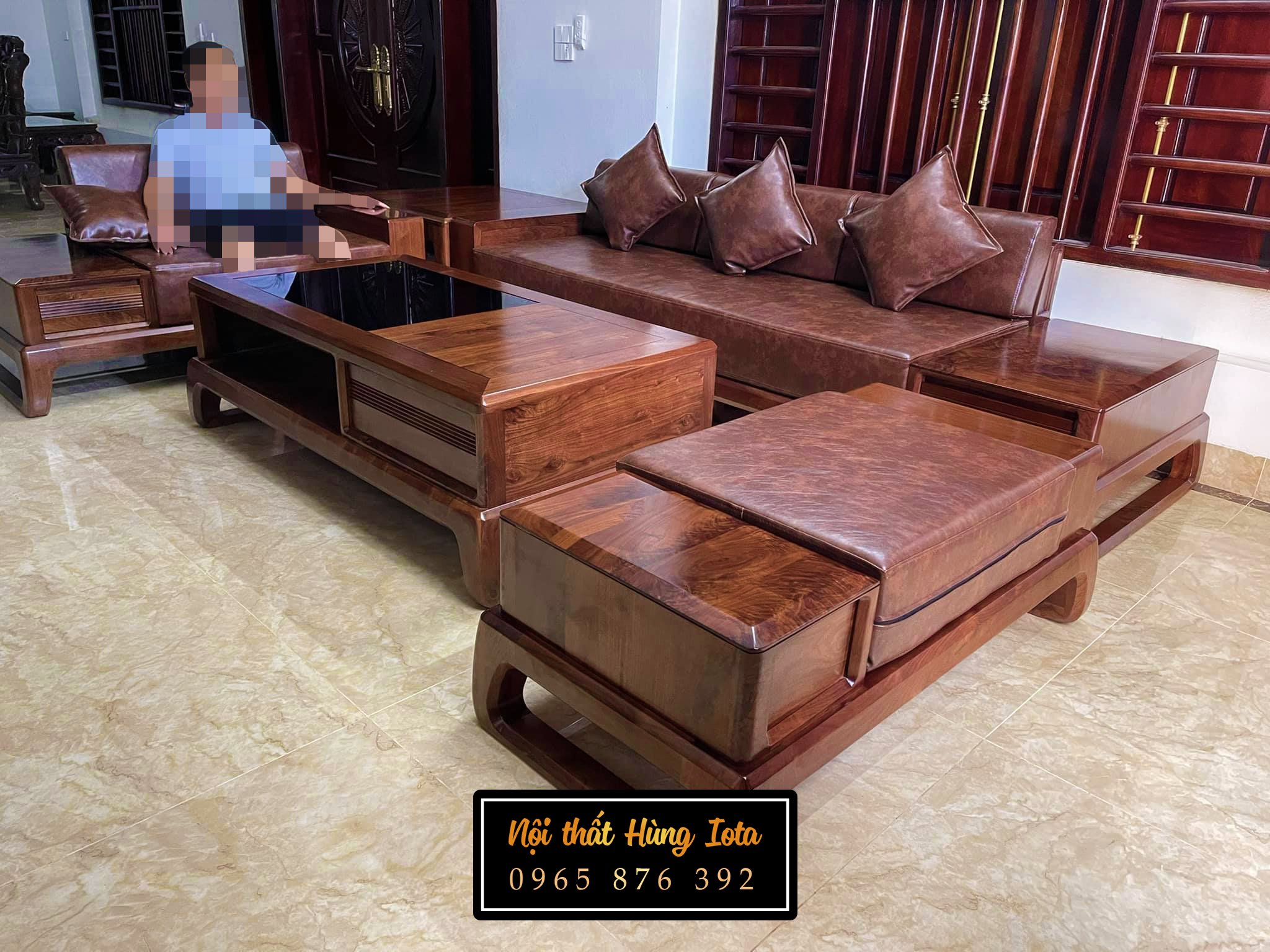 Lắp đặt sofa gỗ óc chó tại Quảng Ninh đẹp sang trọng