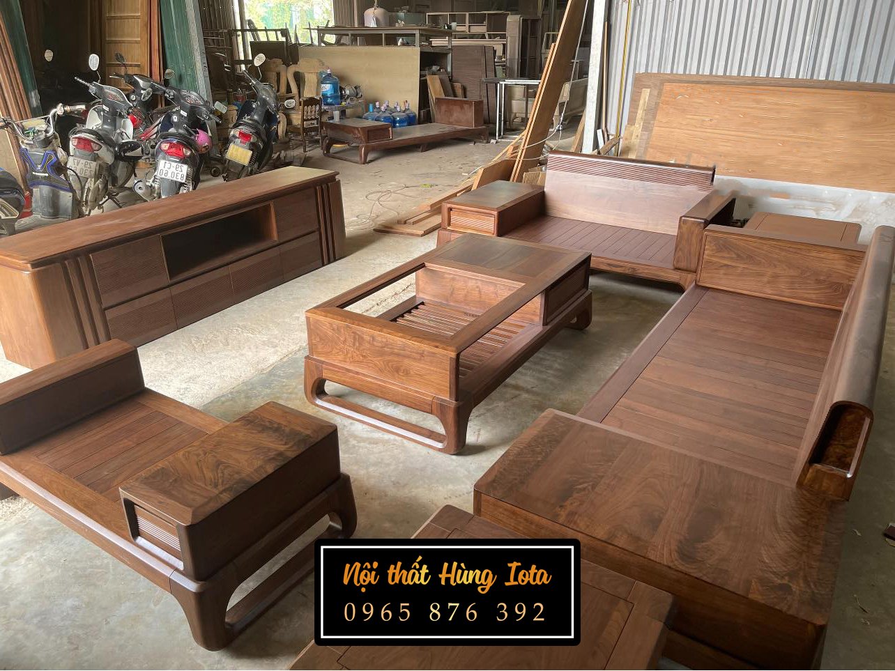 Sofa gỗ óc chó da bò đẹp giá rẻ ở Nam Định