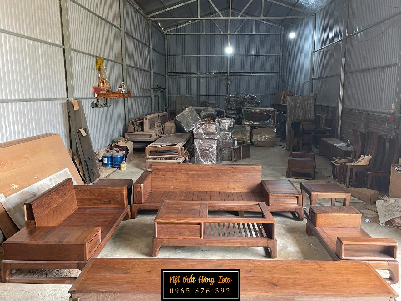 Xưởng sản xuất sofa da bò gỗ óc chó ở Nam Định