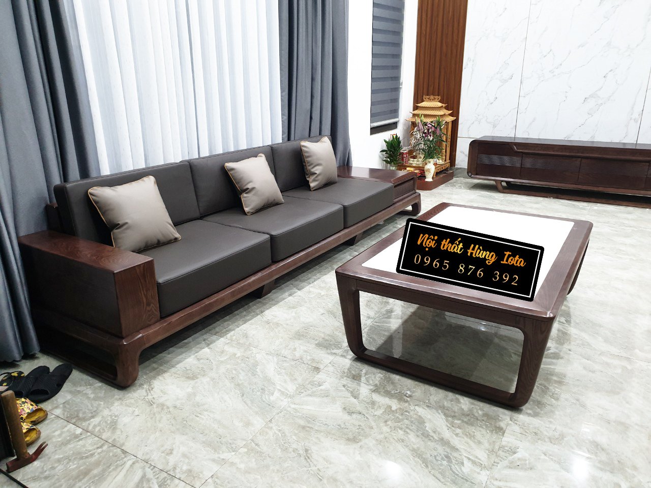 Bộ sofa gỗ óc chó đơn giản gồm bàn trà và văng dài SFOC03