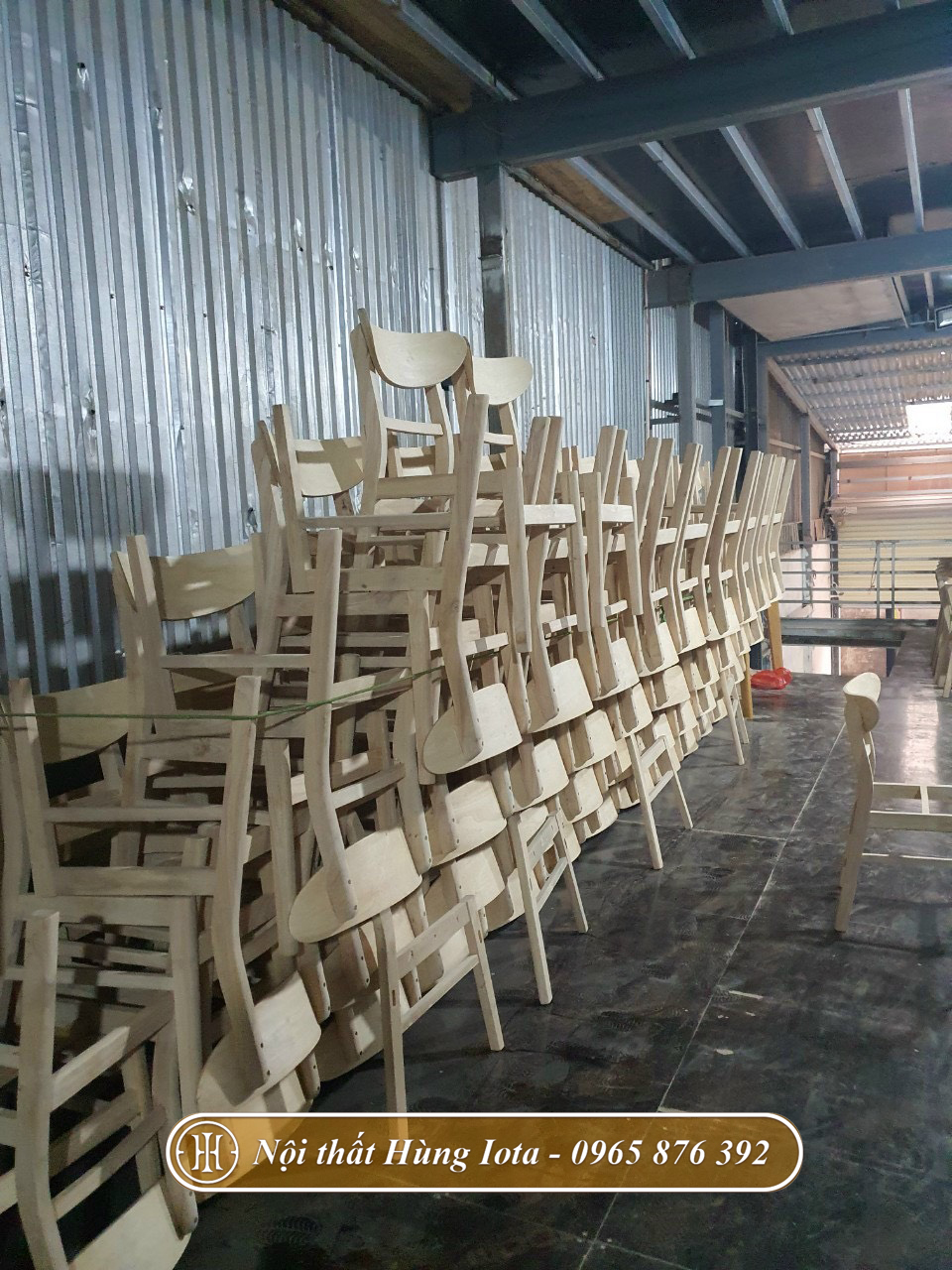 Nhà xưởng sản xuất ghế Mango khung gỗ cao cấp