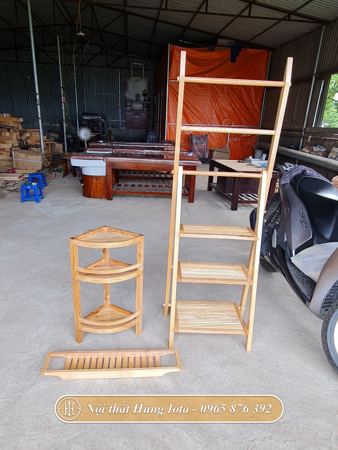 Xưởng sản xuất kệ gỗ decor để đồ nhà tắm