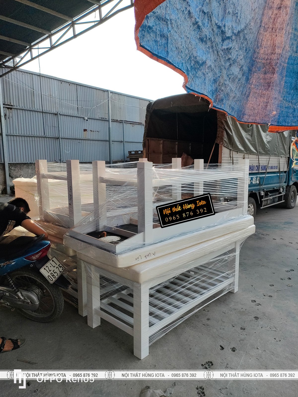 Sản xuất giường massage spa cho khách tại Lào