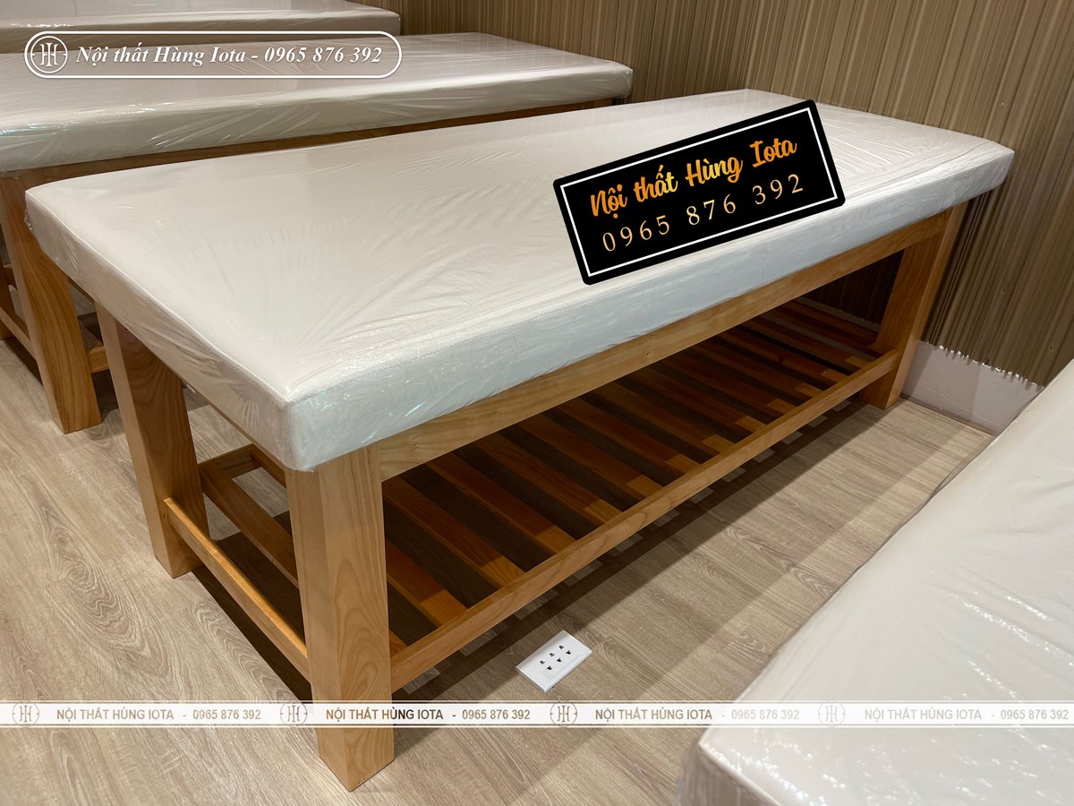 Giường massage body gỗ sồi tại Times City