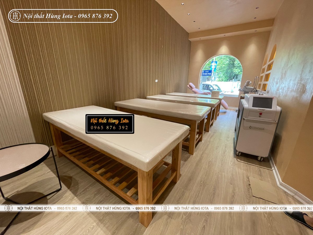 Lắp đặt giường massage gỗ sồi tại Times City