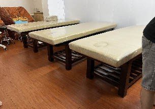 Thumb giường mát xa gỗ sồi cho phòng khám tại Ba Đình