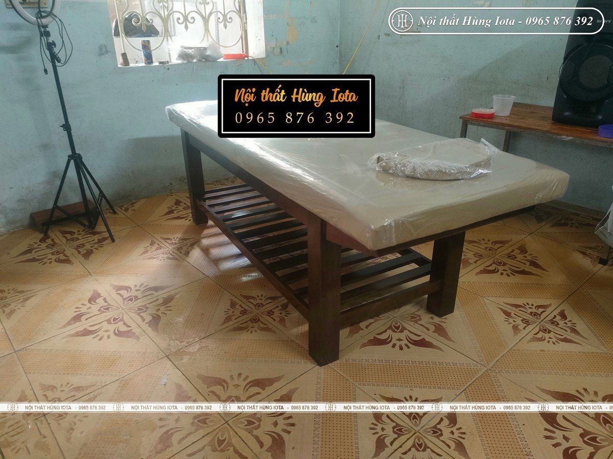 Lắp đặt giường châm cứu bấm huyệt gỗ tại Lê Trọng Tấn