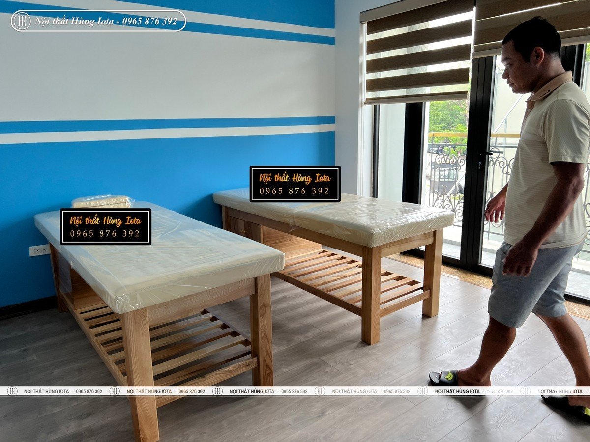 Lắp đặt giường gỗ phòng khám phụ khoa tại Hoàng Mai