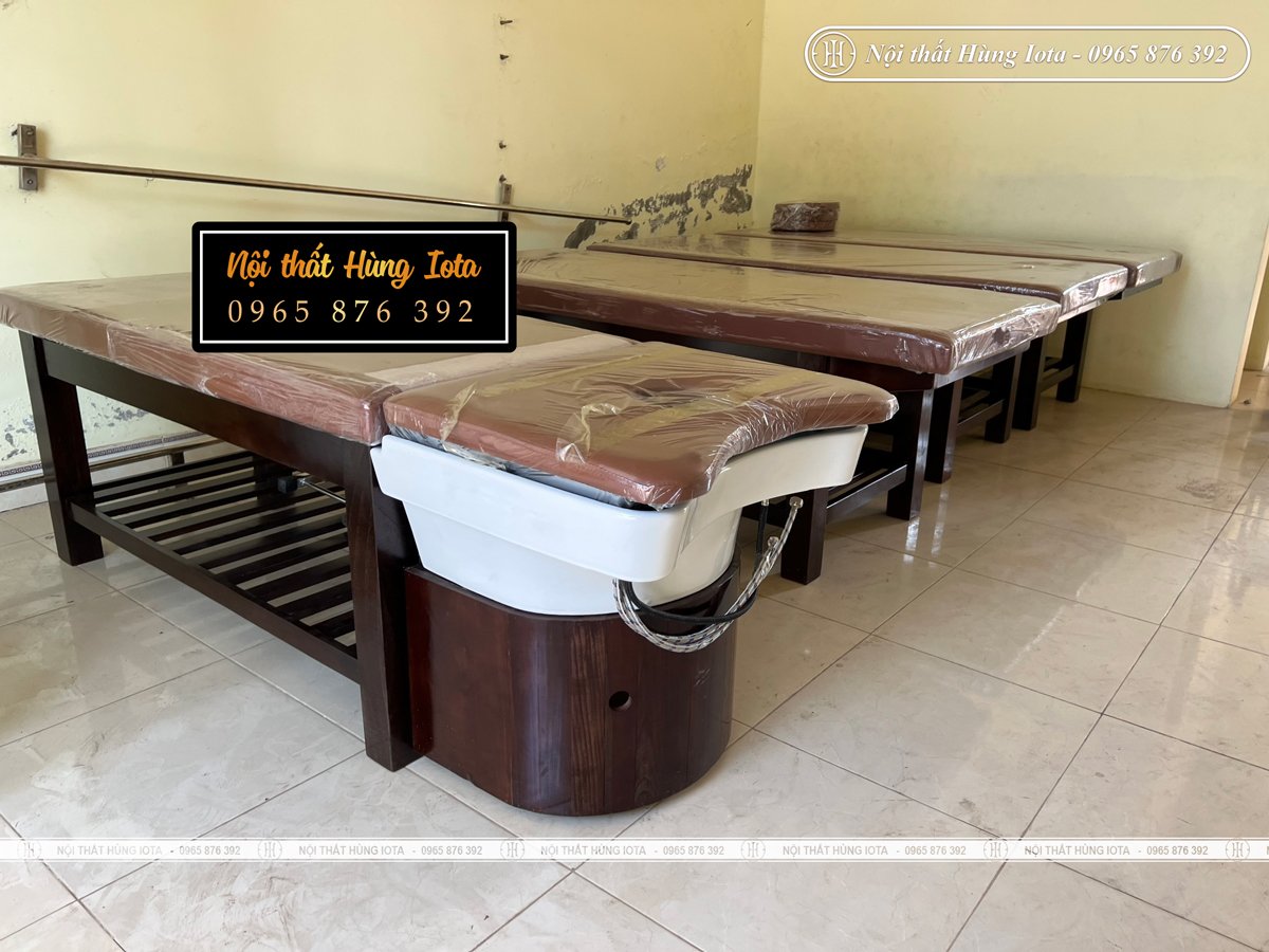 Lắp đặt giường gội và giường spa màu óc chó tại Sóc Sơn