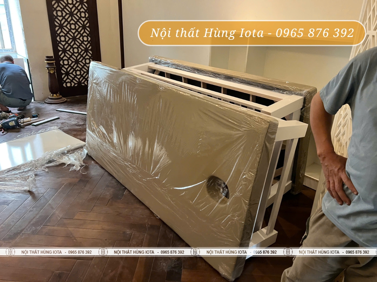 Lắp đặt giường massage body chân thấp cho Hana Massage