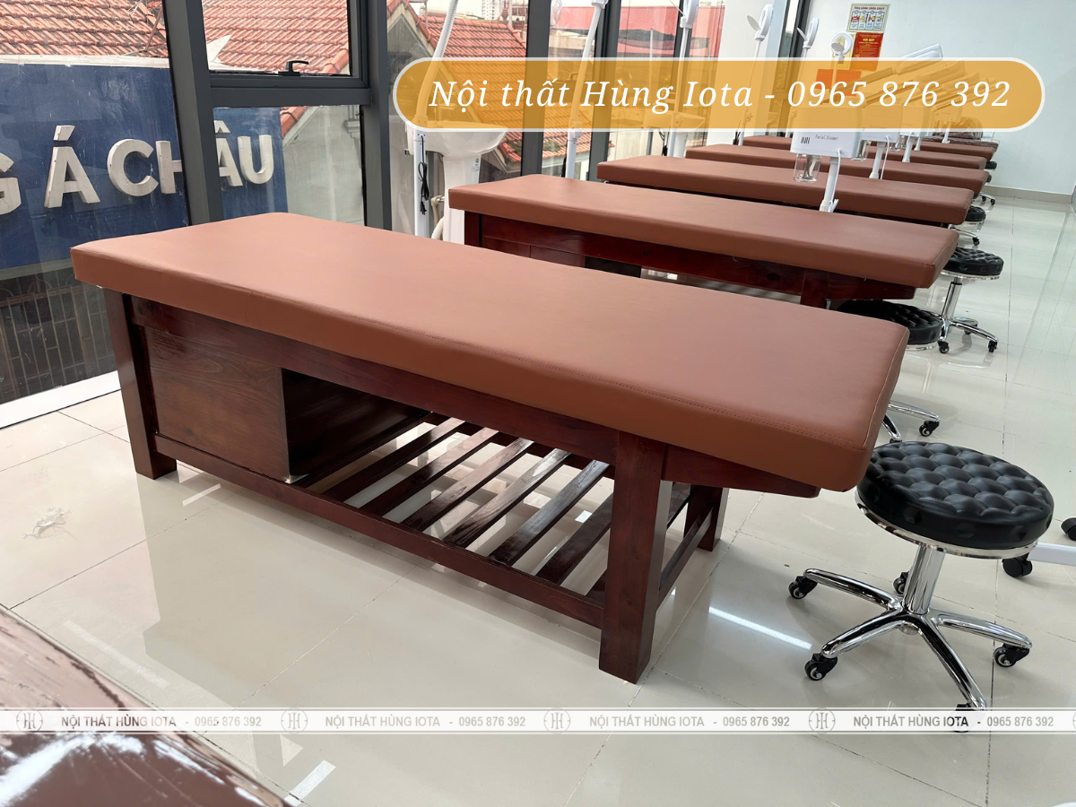 Lắp đặt giường spa gỗ sồi màu nâu tại Hà Đông