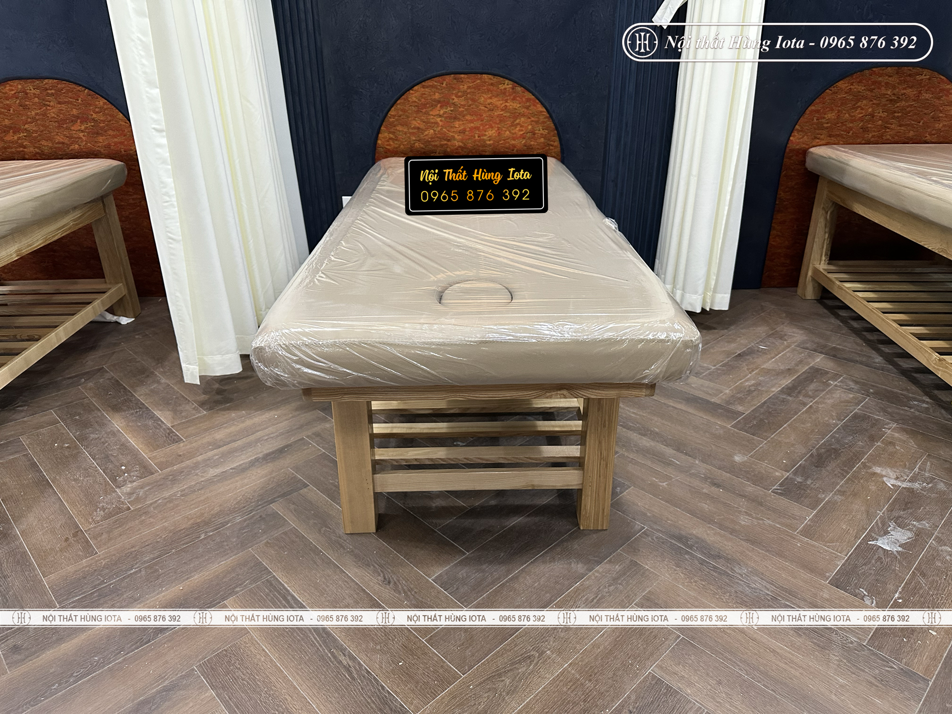Giường spa chăm sóc da màu gỗ tự nhiên ở Cầu Giấy