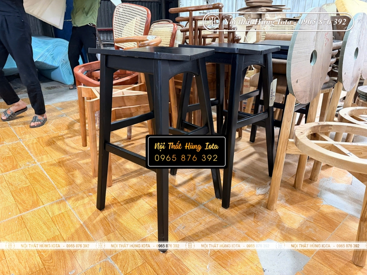 Xưởng sản xuất ghế bar màu đen cho phòng ăn chung cư, nhà phố