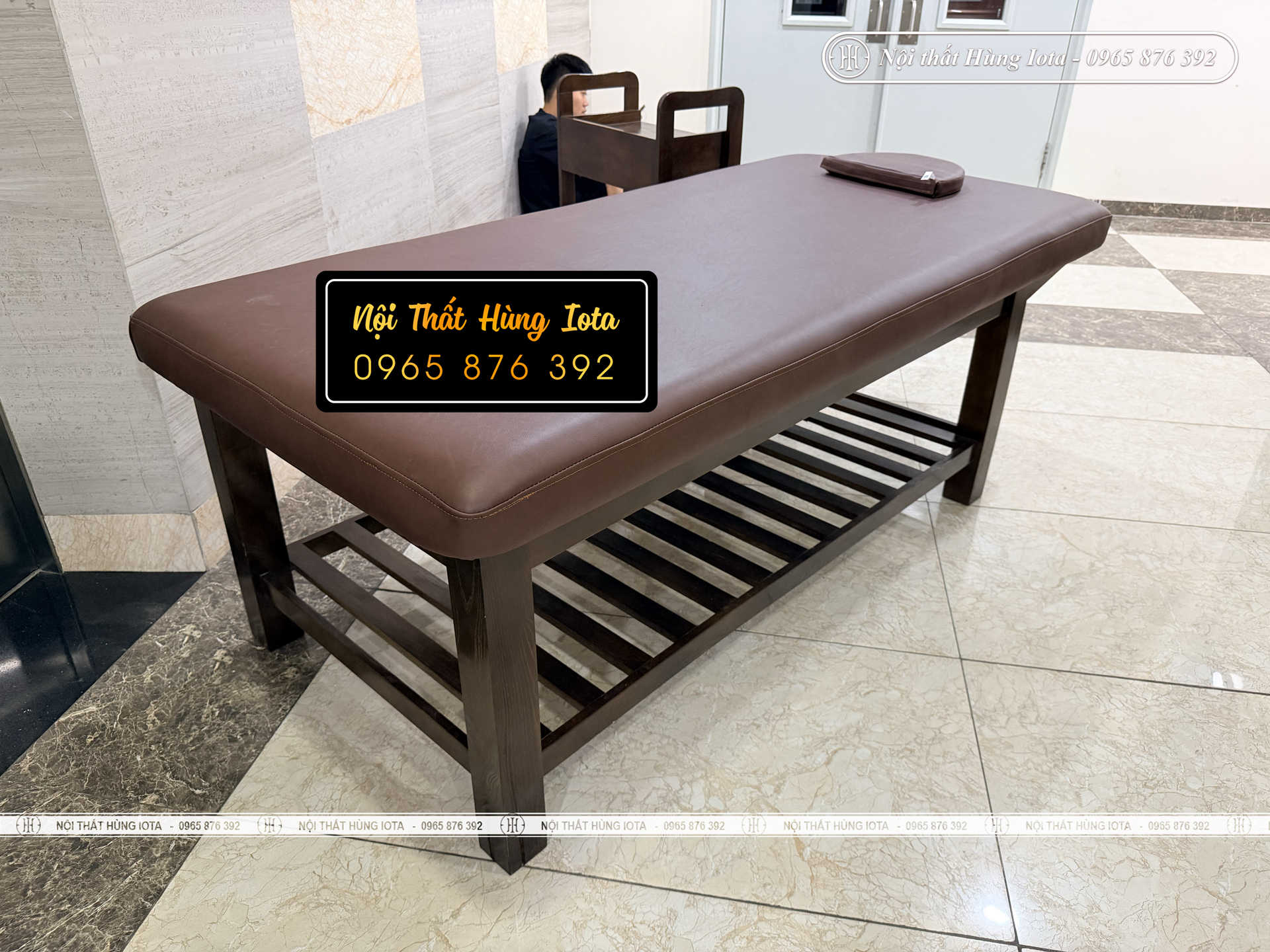 Lắp đặt giường spa massage ở Cầu Giấy màu nâu óc chó
