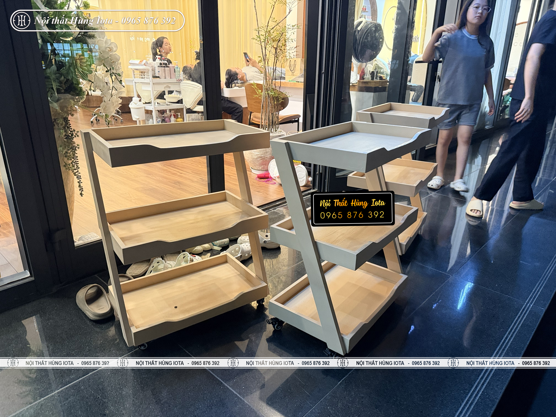 Xe đẩy chữ Z 3 tầng cho Ami Spa ở Nam Từ Liêm