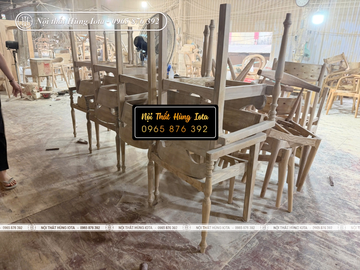 Xưởng gia công ghế mộc cổ điển