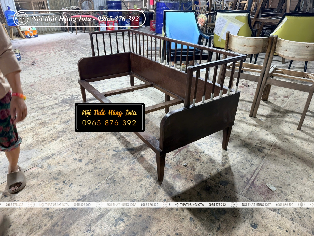 Xưởng gia công ghế sofa mộc