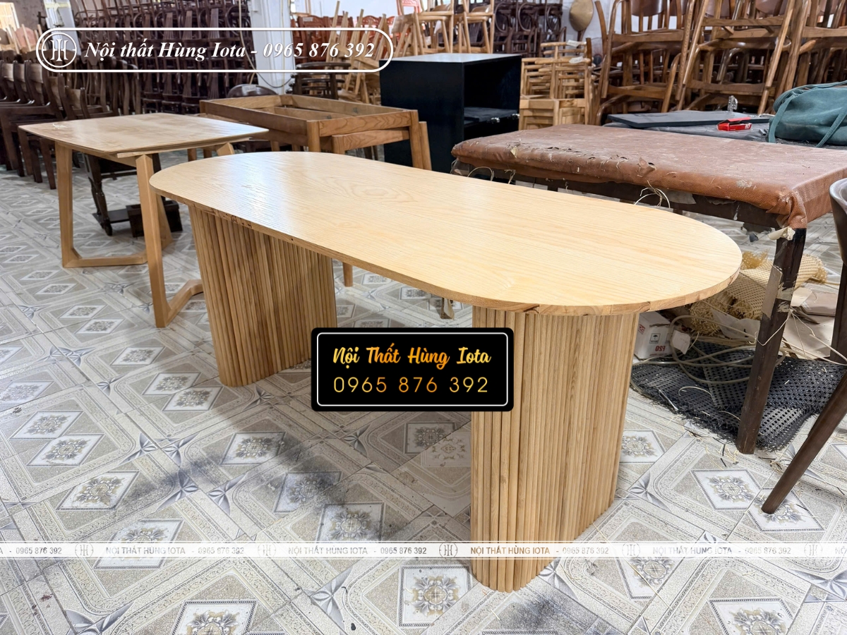 Xưởng sản xuất bàn gỗ oval theo yêu cầu