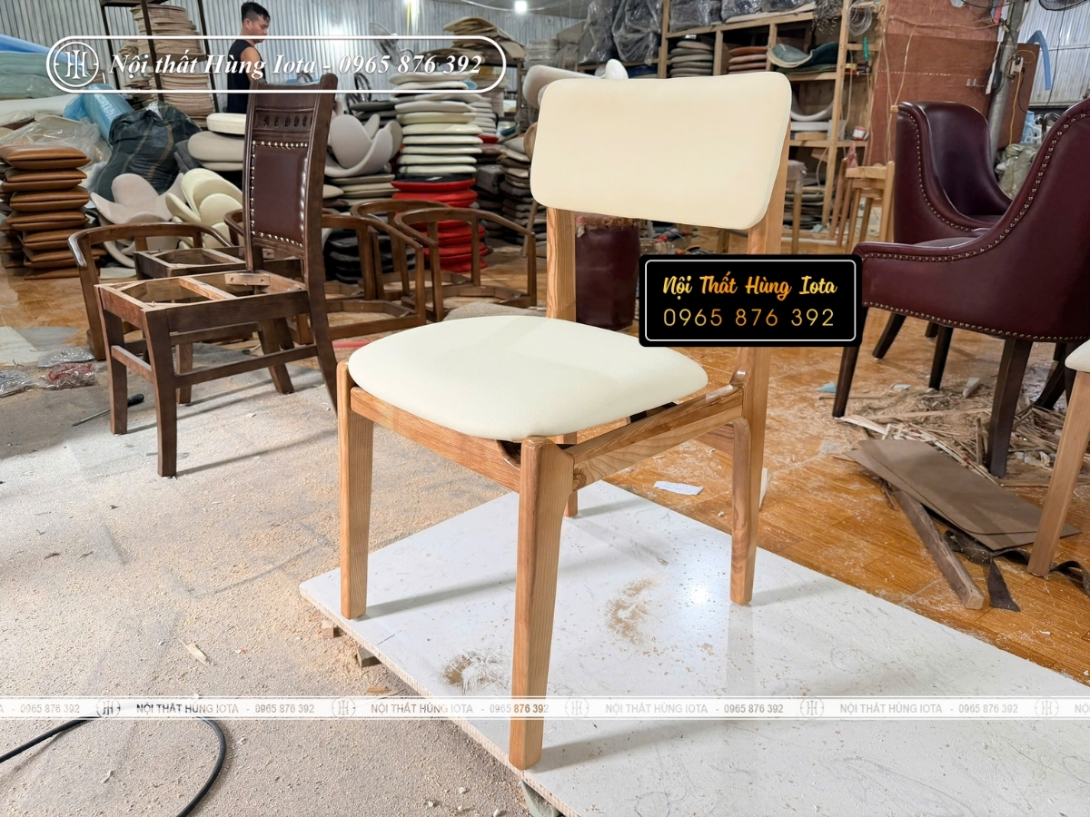 Ghế cafe gỗ sồi cao cấp