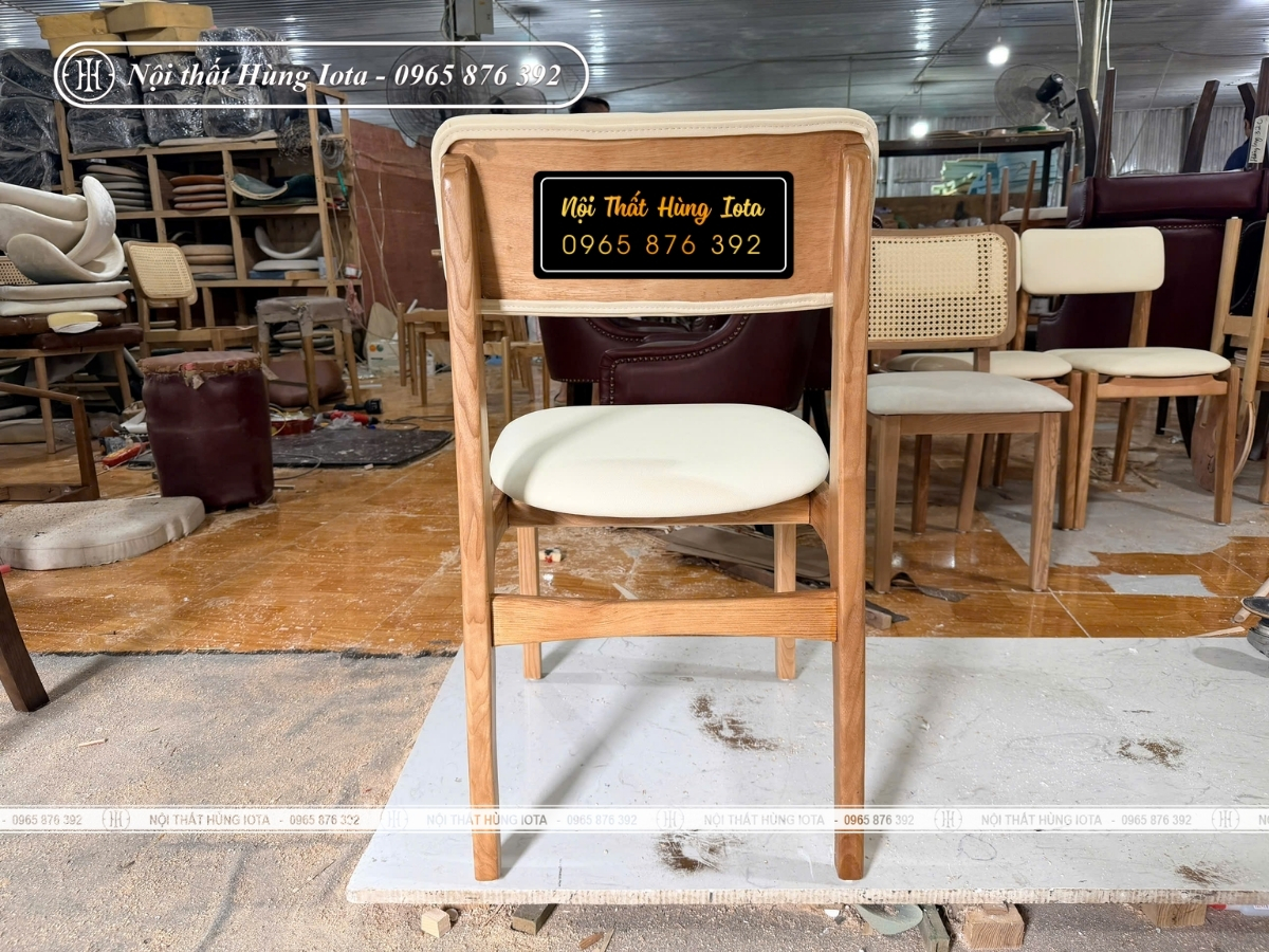 Xưởng sản xuất ghế cafe màu gỗ