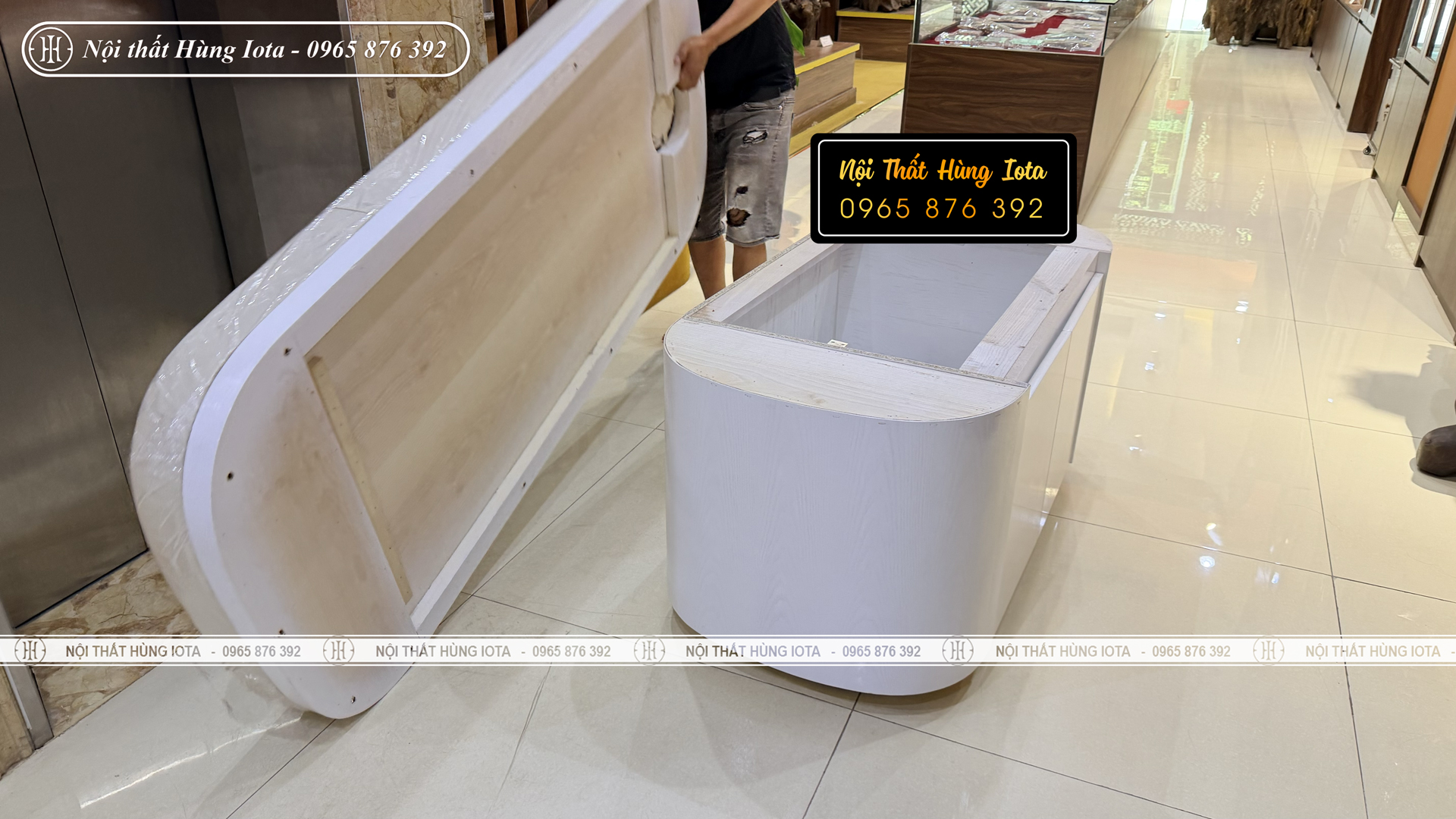 Lắp đặt giường gỗ trị liệu phòng khám